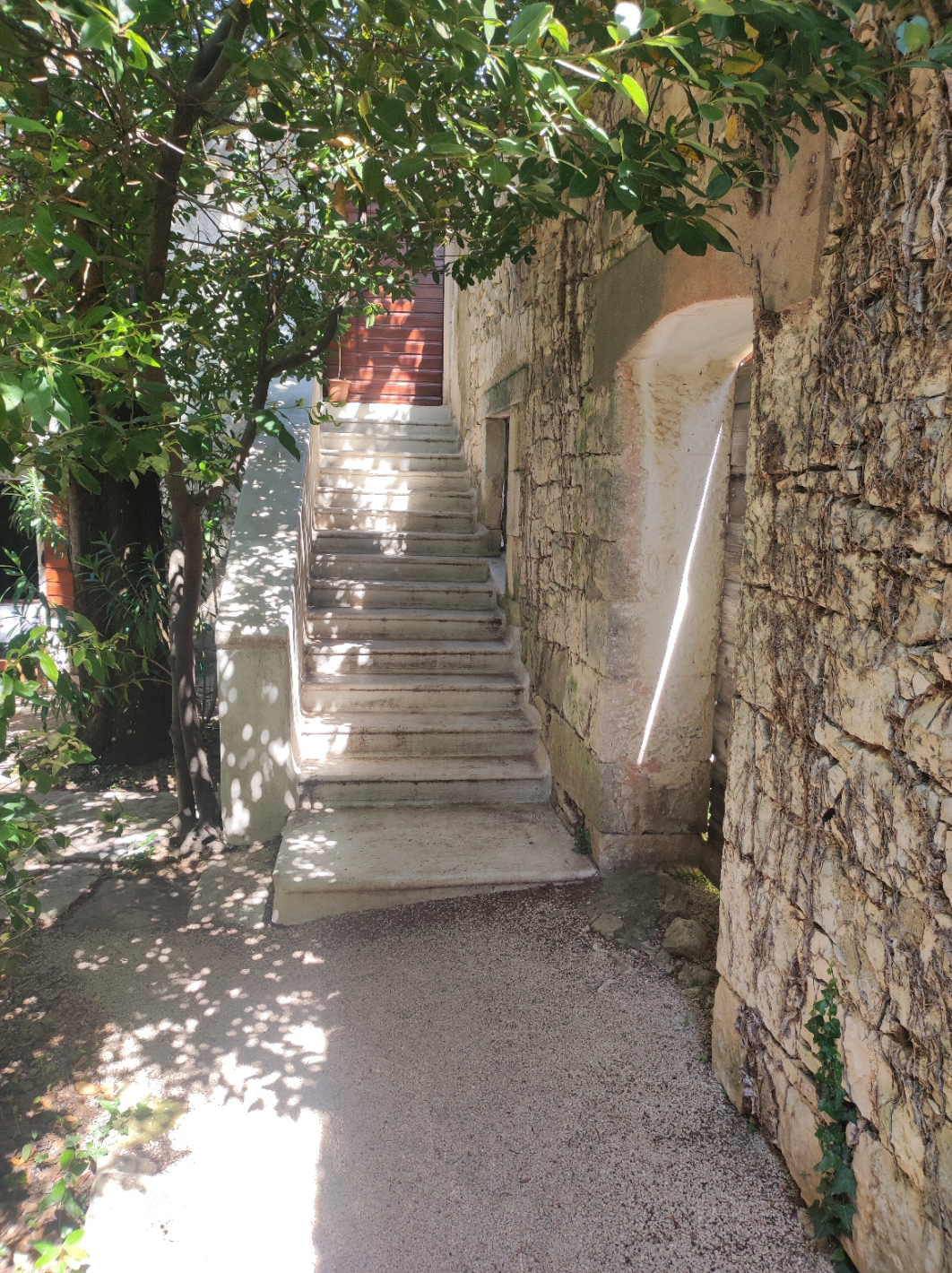 4-climb-the-stairs